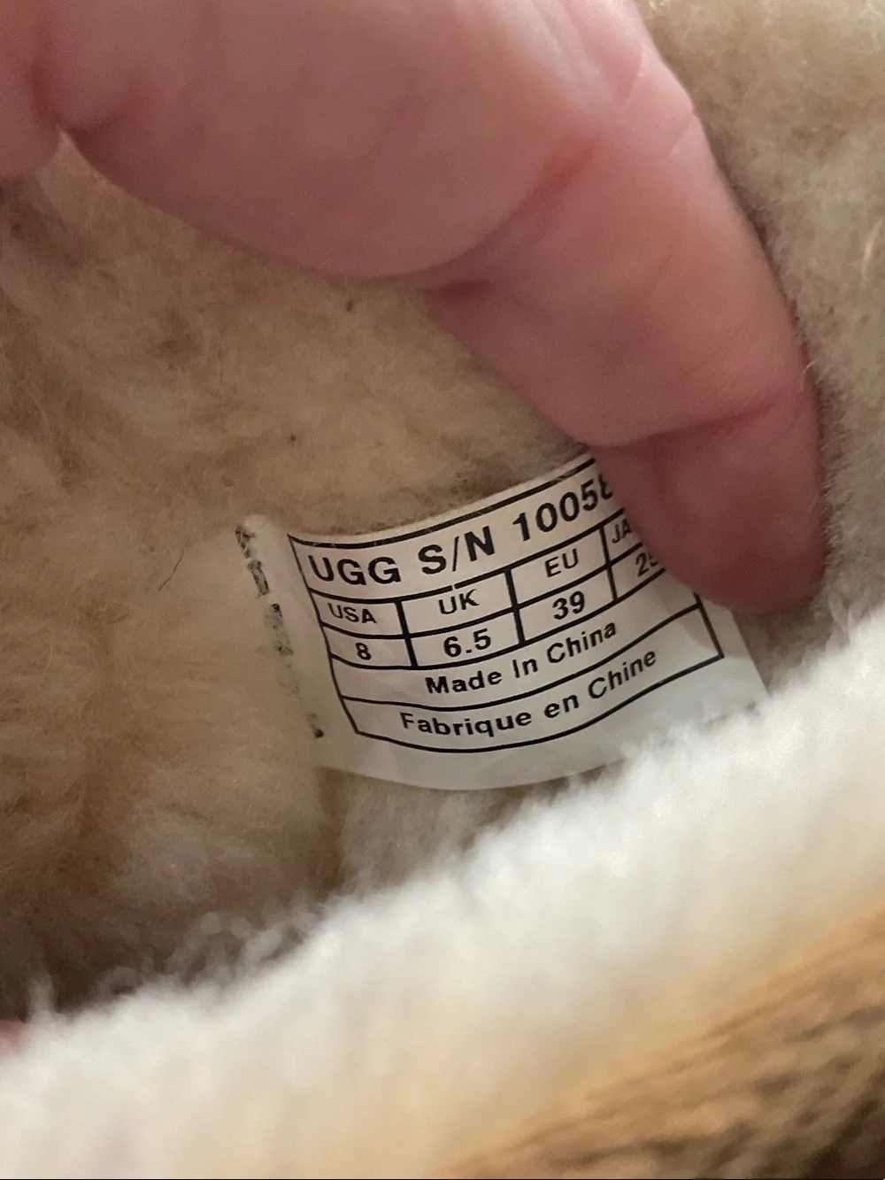 UGG classic mid